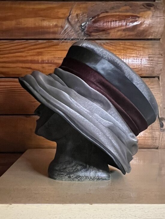 Vtg Evelyn Anne Grey Victorian Hat with Burgundy Sash, Grey Bow & Feathers Lined main image 9
